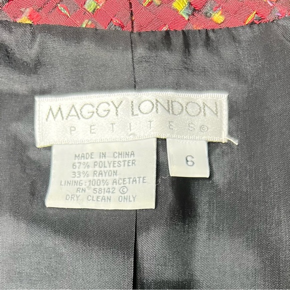 Maggy London Petites Maroon Crop Blazer. Women’s Size 6 - Picture 7 of 8